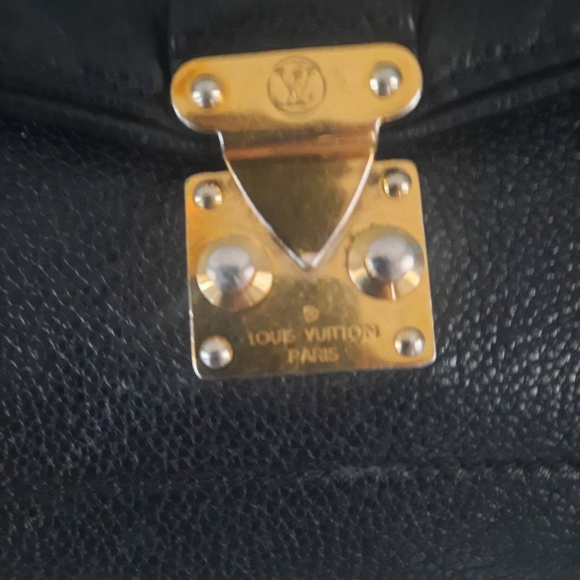 Authentic LV chain bag MM empreinte St Germain Black - Picture 3 of 8